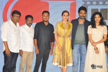 Neevevaro Movie Press Meet Photos